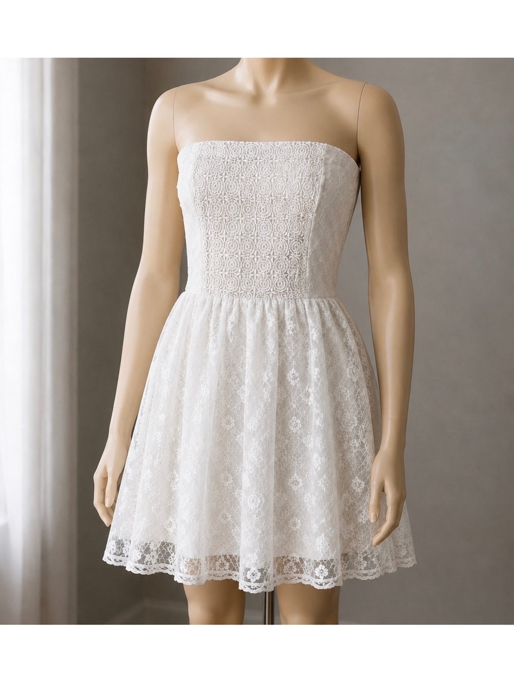 Abercrombie & Fitch White Strapless Lace Mini Dress Size M Boho